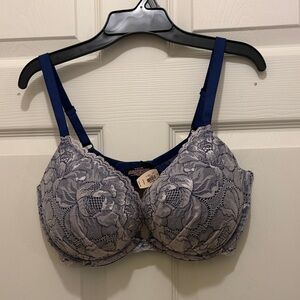 Victoria's Secret Navy and White Lace Bra